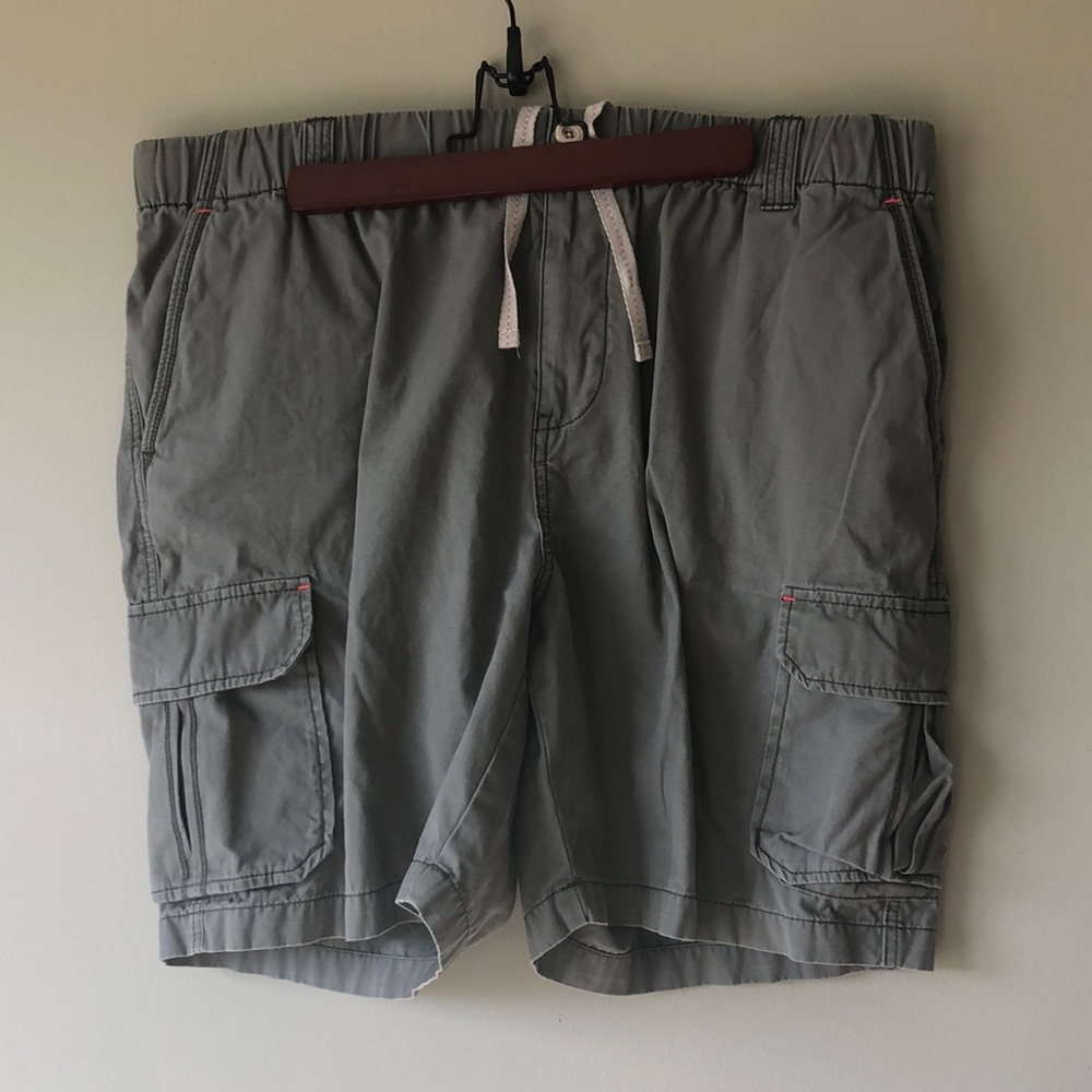 Tommy Bahama | Cargo Shorts